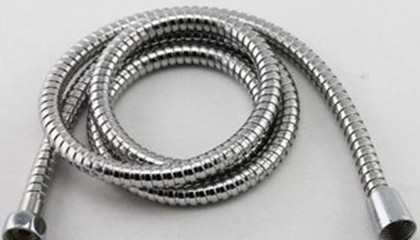 PVC淋浴管好用還是不銹鋼淋浴管好用？各有優(yōu)劣！